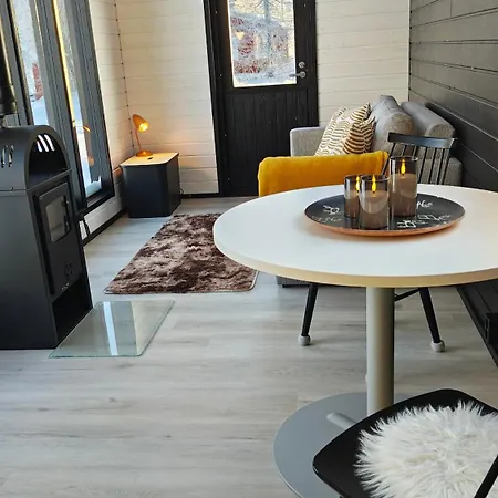 On The Banks Of The Ounasjoki River キャンプ場 ロヴァニエミ